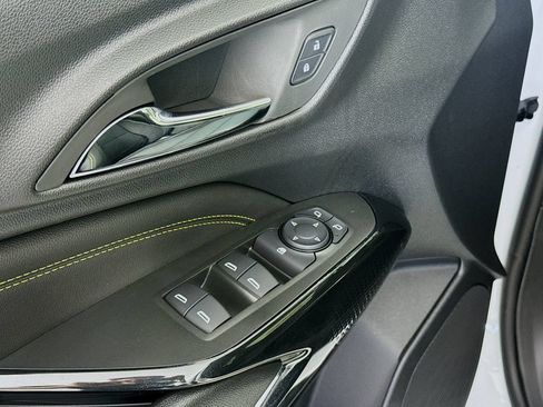 New 2026 Chevrolet Trax LT FWD image 19
