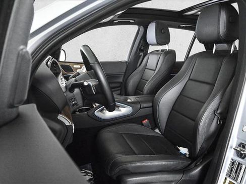 Certified 2025 Mercedes-Benz GLE 350 4MATIC w/ 3rd Row Seat Package image 18