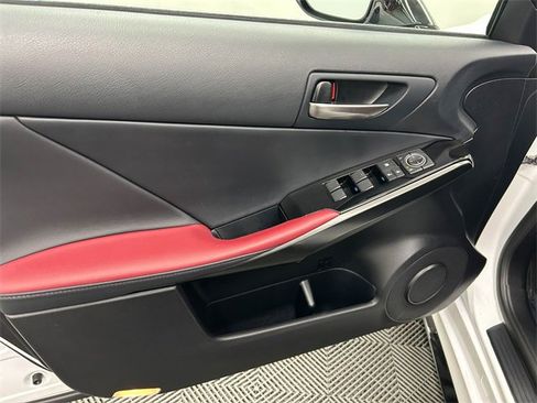 Certified 2025 Lexus IS 300 F Sport image 9