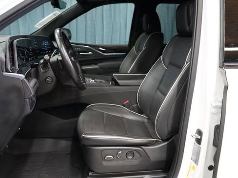 Used 2023 Cadillac Escalade ESV Sport w/ Touring Package AWD/4WD image 13