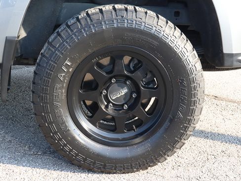 Used 2023 Chevrolet Colorado LT w/ LT Convenience Package II image 16