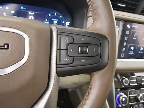 Used 2024 GMC Yukon XL Denali image 22