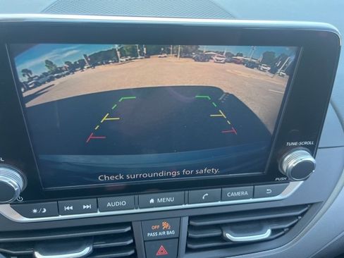 Used 2024 Nissan Altima 2.5 SR image 13