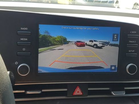 Used 2021 Hyundai Elantra SEL FWD image 26