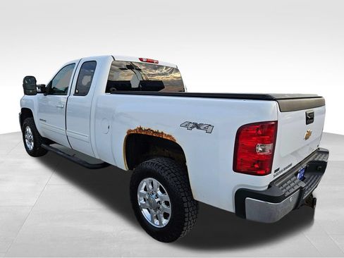 Used 2013 Chevrolet Silverado 2500 LTZ w/ LTZ Plus Package AWD/4WD image 9