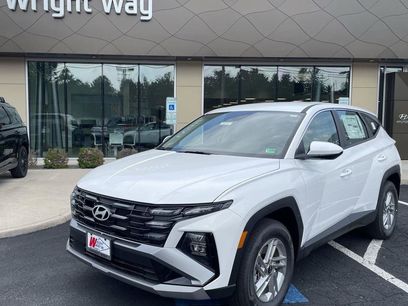 New 2025 Hyundai Tucson SE