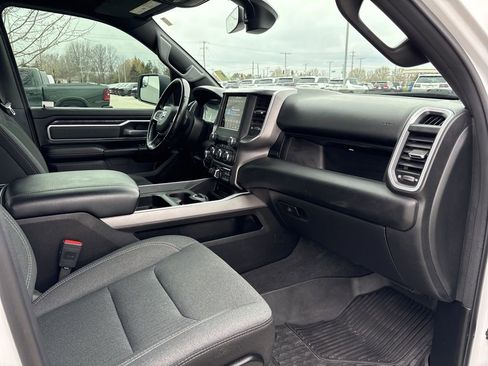 Used 2021 RAM 1500 Big Horn AWD/4WD image 14