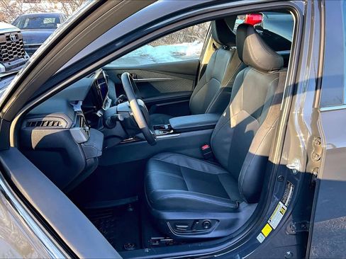 Certified 2025 Toyota Camry XLE image 8