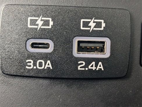 Used 2024 Subaru Outback Limited image 16