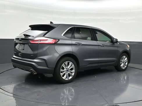 Used 2021 Ford Edge Titanium AWD/4WD image 5