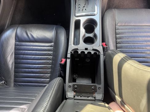 Used 2014 Dodge Challenger SXT image 18