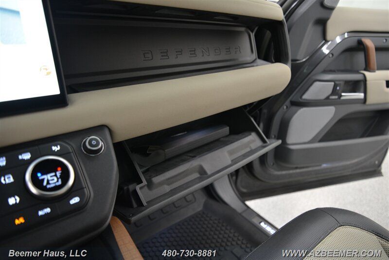 Used 2023 Land Rover Defender 130 X AWD/4WD image 40