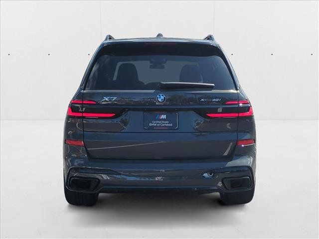Used 2026 BMW X7 xDrive40i w/ M Sport Package AWD/4WD image 4
