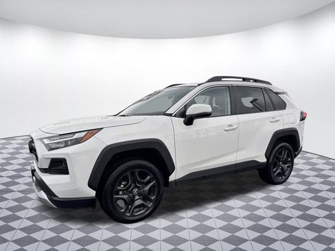 Used 2024 Toyota RAV4 Adventure image 3