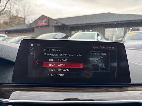 Used 2019 BMW 530i xDrive w/ Convenience Package image 41