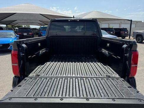 Used 2025 Toyota Tacoma TRD Off-Road AWD/4WD image 7
