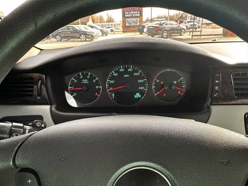 Used 2016 Chevrolet Impala LT image 13