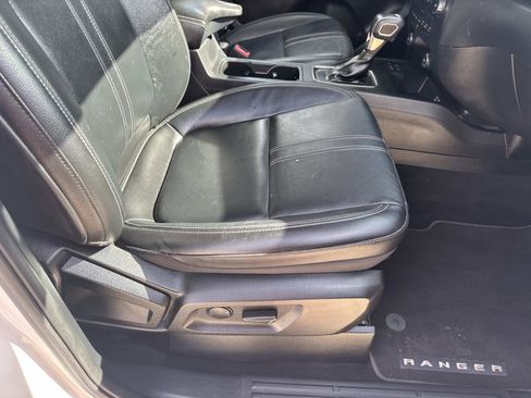 Used 2019 Ford Ranger Lariat w/ Equipment Group 501A Mid image 11