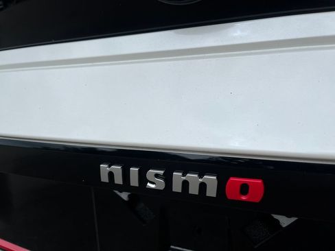 Certified 2025 Nissan Z NISMO w/ Floor Mat Package RWD image 43