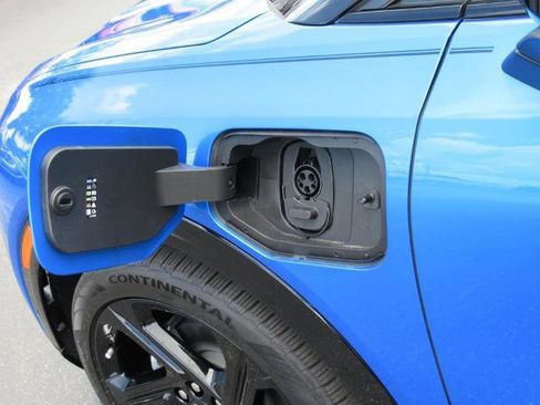 New 2025 Chevrolet Equinox EV RS image 8