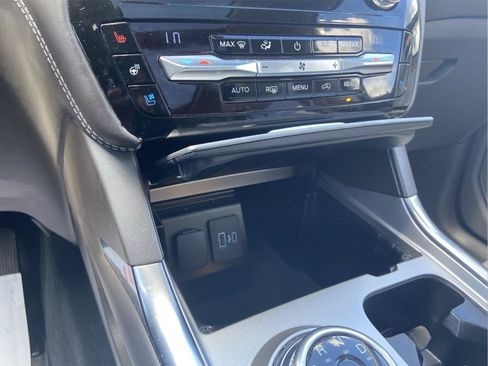 Used 2021 Ford Explorer Platinum w/ Equipment Group 601A AWD/4WD image 27