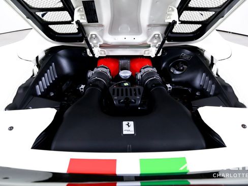 Used 2014 Ferrari 458 Spider RWD image 27