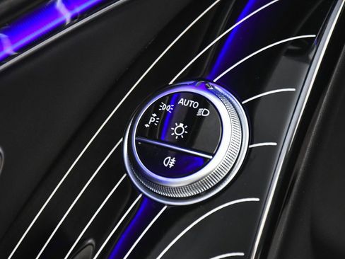 Used 2021 Mercedes-Benz Maybach S 580 4MATIC image 23