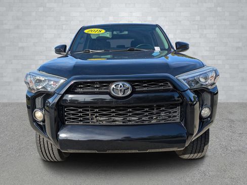 Used 2018 Toyota 4Runner SR5 image 3