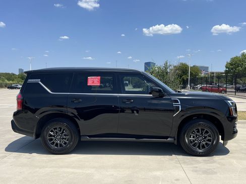Certified 2026 Nissan Armada SV RWD image 3