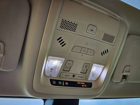 Used 2021 Cadillac XT6 Premium Luxury w/ LPO, Floor Liner Package image 31