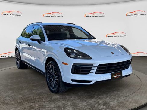 Used 2020 Porsche Cayenne AWD/4WD image 5