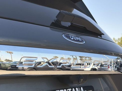 Certified 2023 Ford Explorer XLT RWD image 9