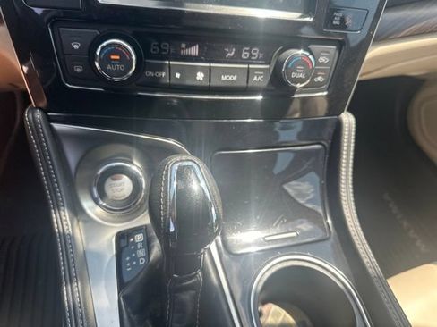 Used 2018 Nissan Maxima Platinum FWD image 13
