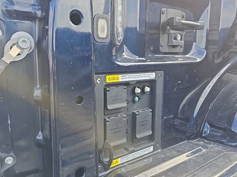 Used 2023 Ford F150 Limited image 86