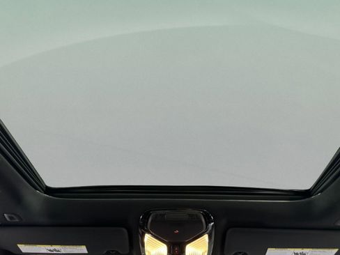 New 2026 BMW 330i xDrive Sedan w/ M Sport Package image 12