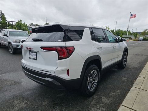 New 2025 GMC Terrain Elevation w/ Technology Package II image 7