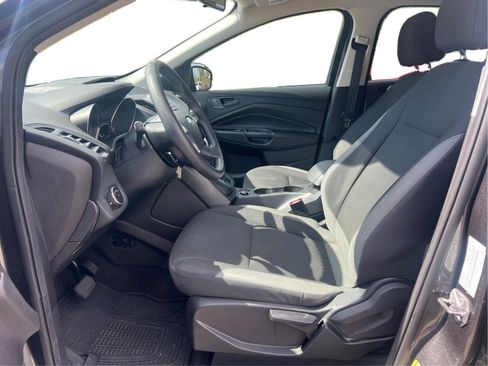 Used 2016 Ford Escape S image 6