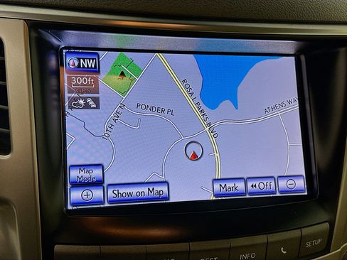 Used 2013 Lexus LX 570 4WD image 21