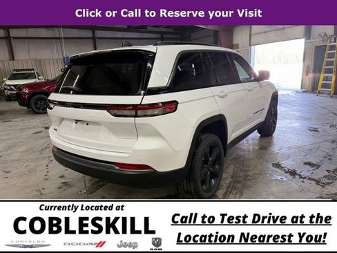 New 2026 Jeep Grand Cherokee Limited w/ Limited Altitude Package AWD/4WD image 4