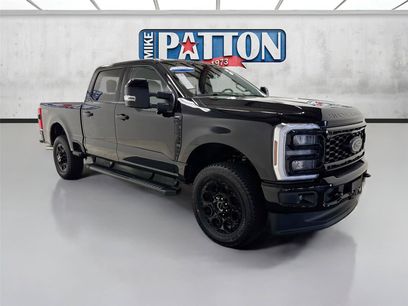 New 2026 Ford F250 Lariat w/ Black Appearance Package