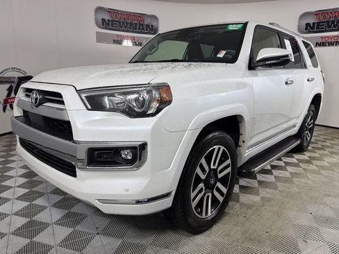 Used 2024 Toyota 4Runner Limited AWD/4WD image 9