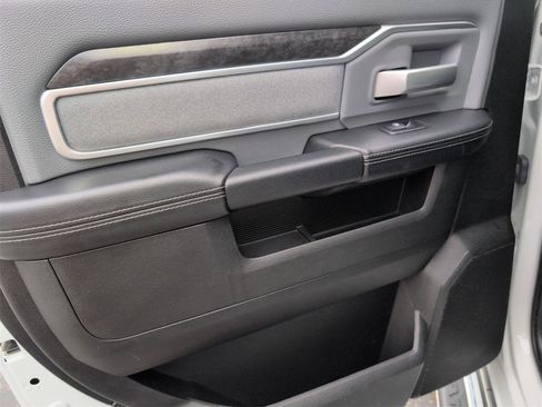 Used 2022 RAM 2500 Big Horn image 33