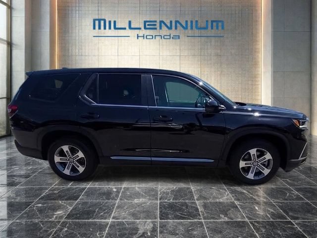 Certified 2025 Honda Pilot EX-L image 40