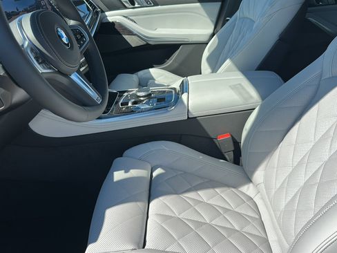 New 2026 BMW X5 xDrive40i w/ M Sport Package image 10