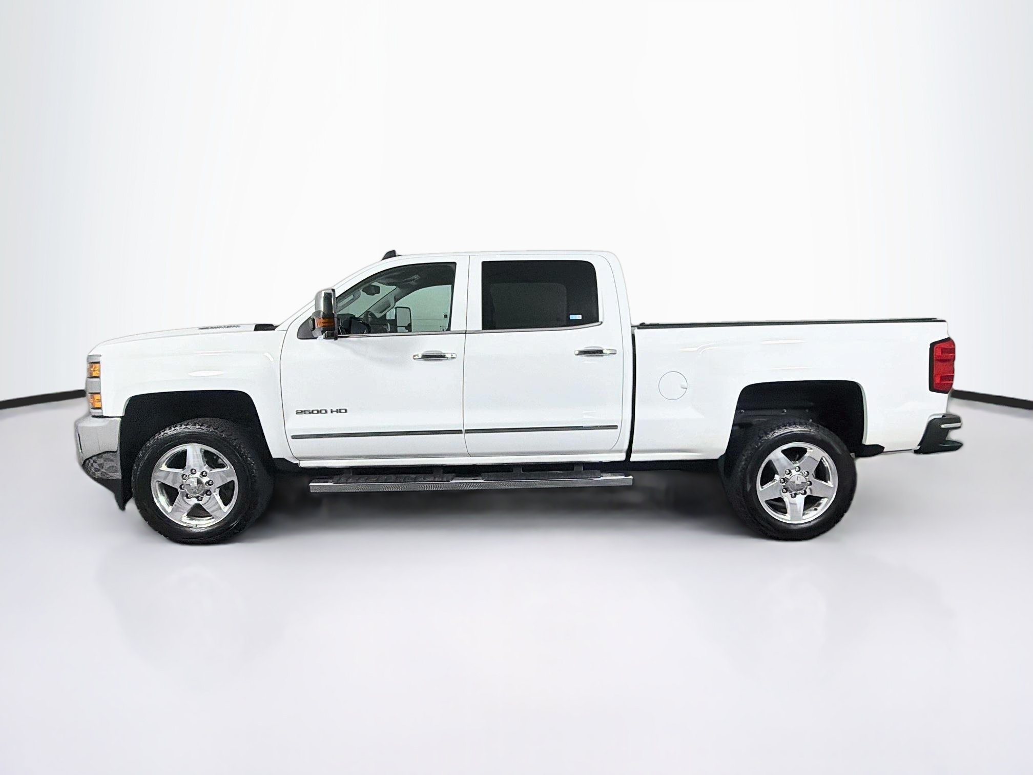Used 2015 Chevrolet Silverado 2500 LTZ w/ Duramax Plus Package RWD image 4