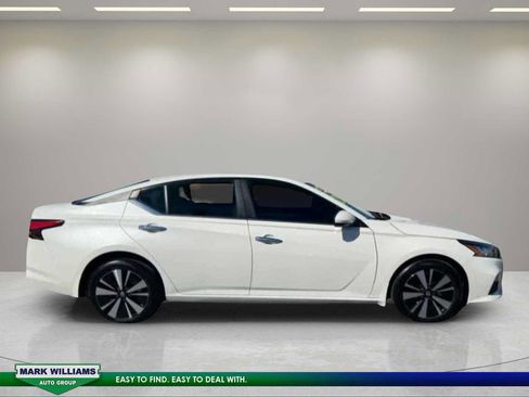 Used 2022 Nissan Altima 2.5 SV w/ SV Premium Package AWD/4WD image 73