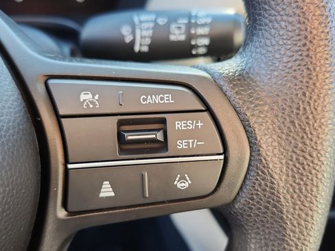 Certified 2023 Honda HR-V LX image 19