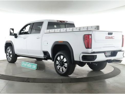 Used 2026 GMC Sierra 2500 Denali w/ Denali Reserve Package AWD/4WD image 8
