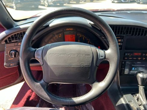 Used 1993 Chevrolet Corvette Coupe image 10