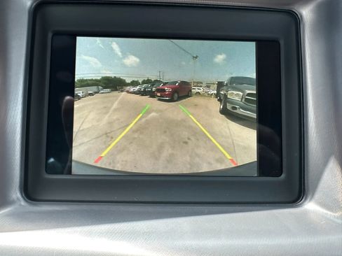 Used 2020 Dodge Charger SXT RWD image 23